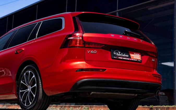 Volvo V60 cena 85900 przebieg: 156072, rok produkcji 2018 z Zbąszynek małe 781